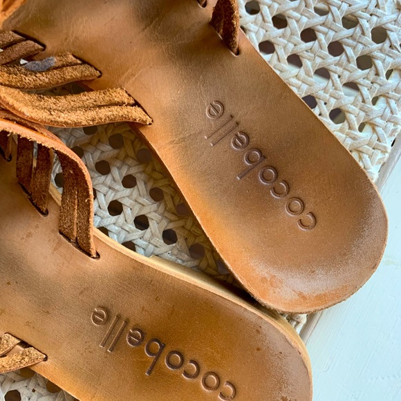 COCOBELLE GLADIATOR HURACHE SANDALS, TAN LEATHER, SIZE 39 - Picture 9 of 10